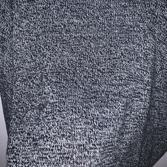 [L]👚H&M sweater - Picture 2 of 6